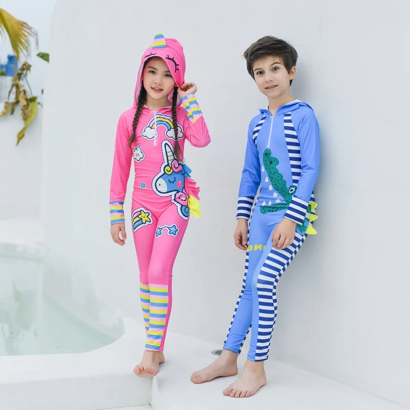 Bañador infantil con protección solar – Manga larga y capucha - imagen 5