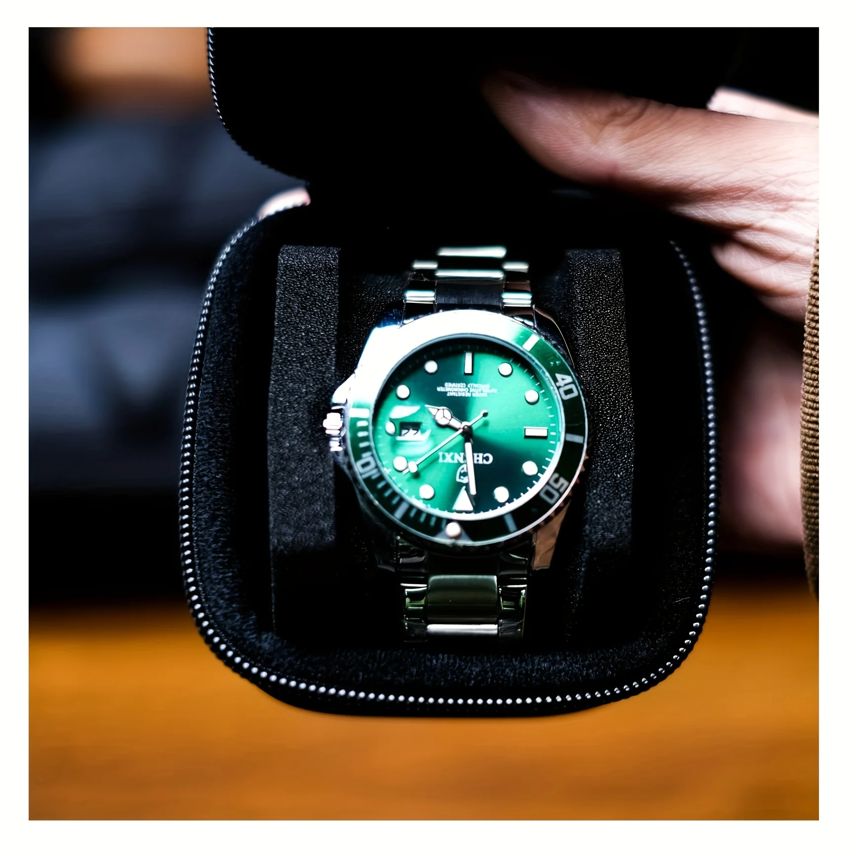 Estuche de terciopelo para reloj con almohadilla suave - imagen 2