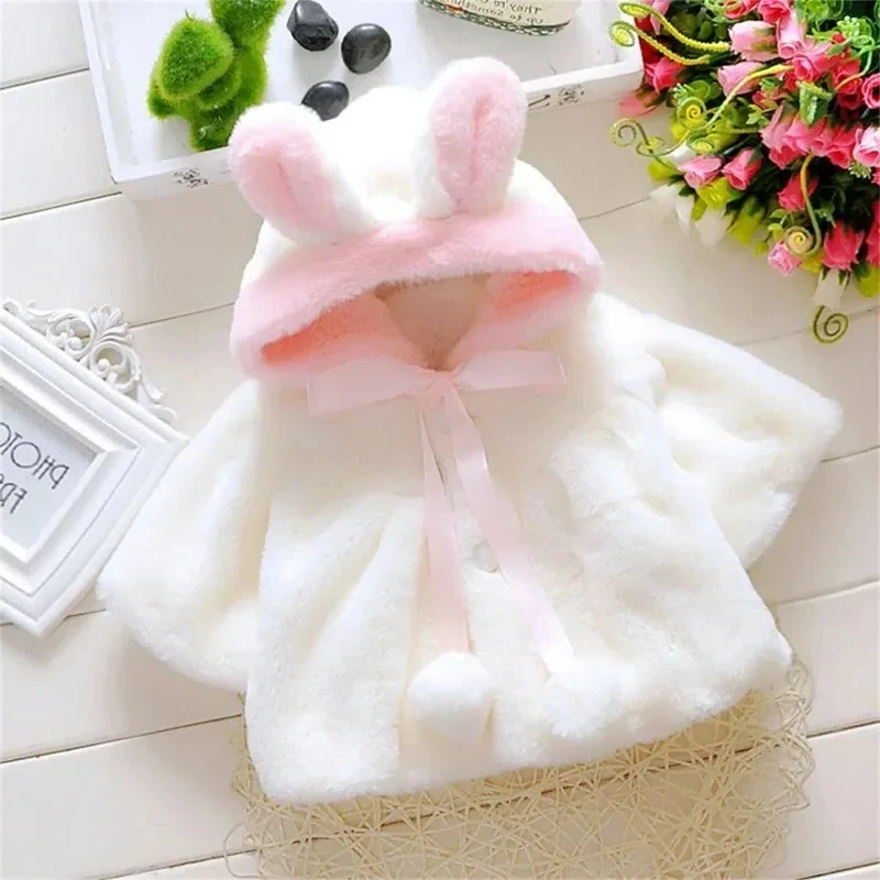 Jersey de lana con orejas de conejo para niña – Cálido y minimalista