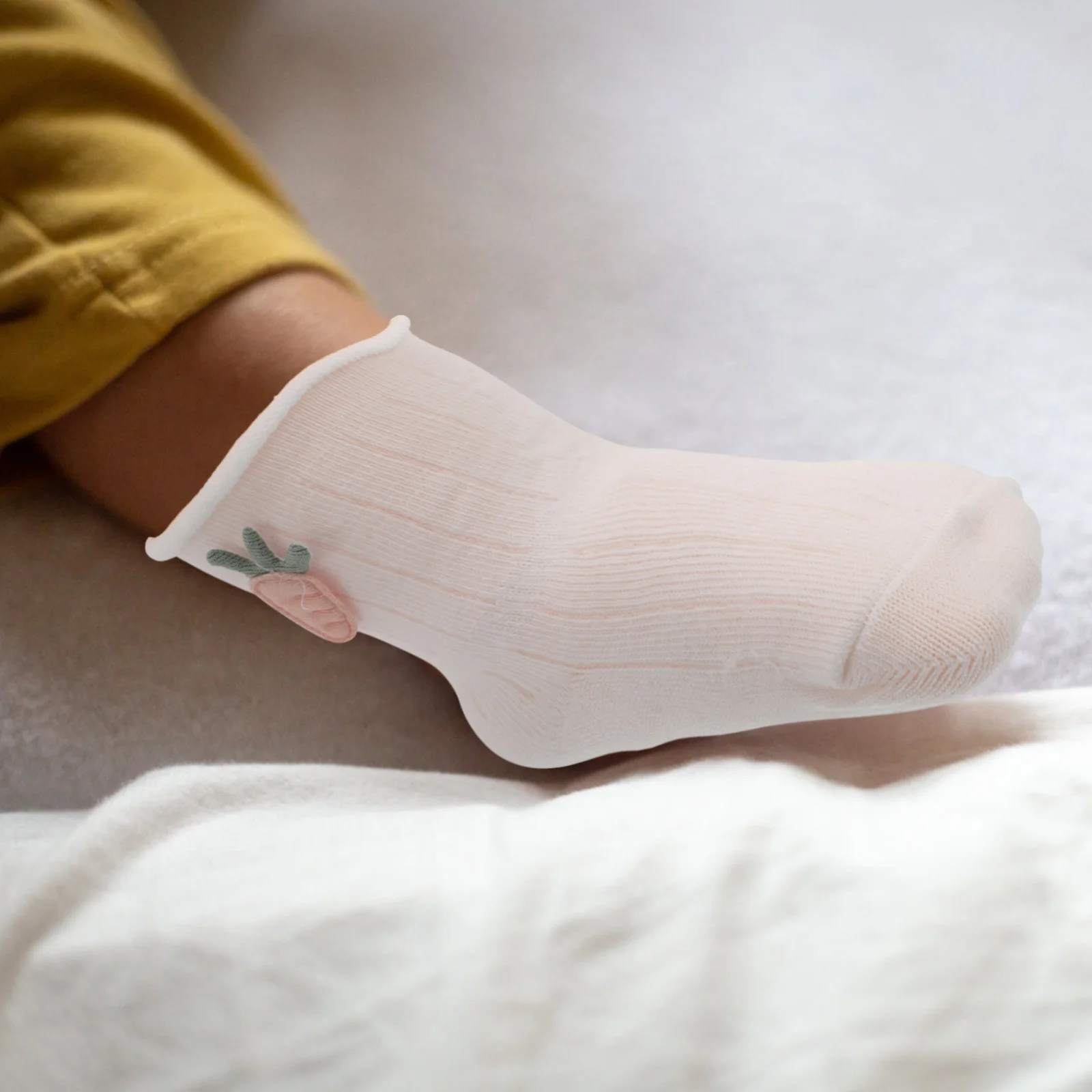 1 par de calcetines antideslizantes de algodón medio para recién nacidos, calcetines para caminar para bebés y niños pequeños, diseño de dibujos animados suave y cómodo - imagen 2