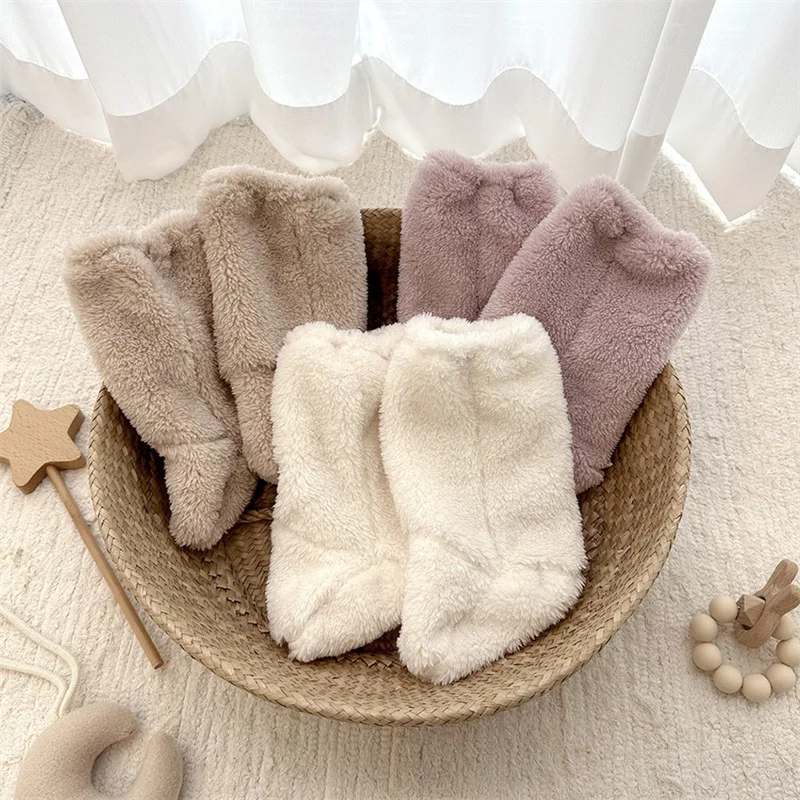 Calcetines de felpa para bebé para niños y niñas, calcetines cálidos de lana Coral para invierno, zapatos, calcetines de suelo, accesorios de ropa para bebé, madre y niño - imagen 4