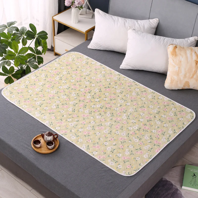 Protector de colchón transpirable lavable de 50x70cm para bebés pequeños, ropa de cama bonita de dibujos animados, almohadillas para orina, funda de sábana impermeable de tela - imagen 2
