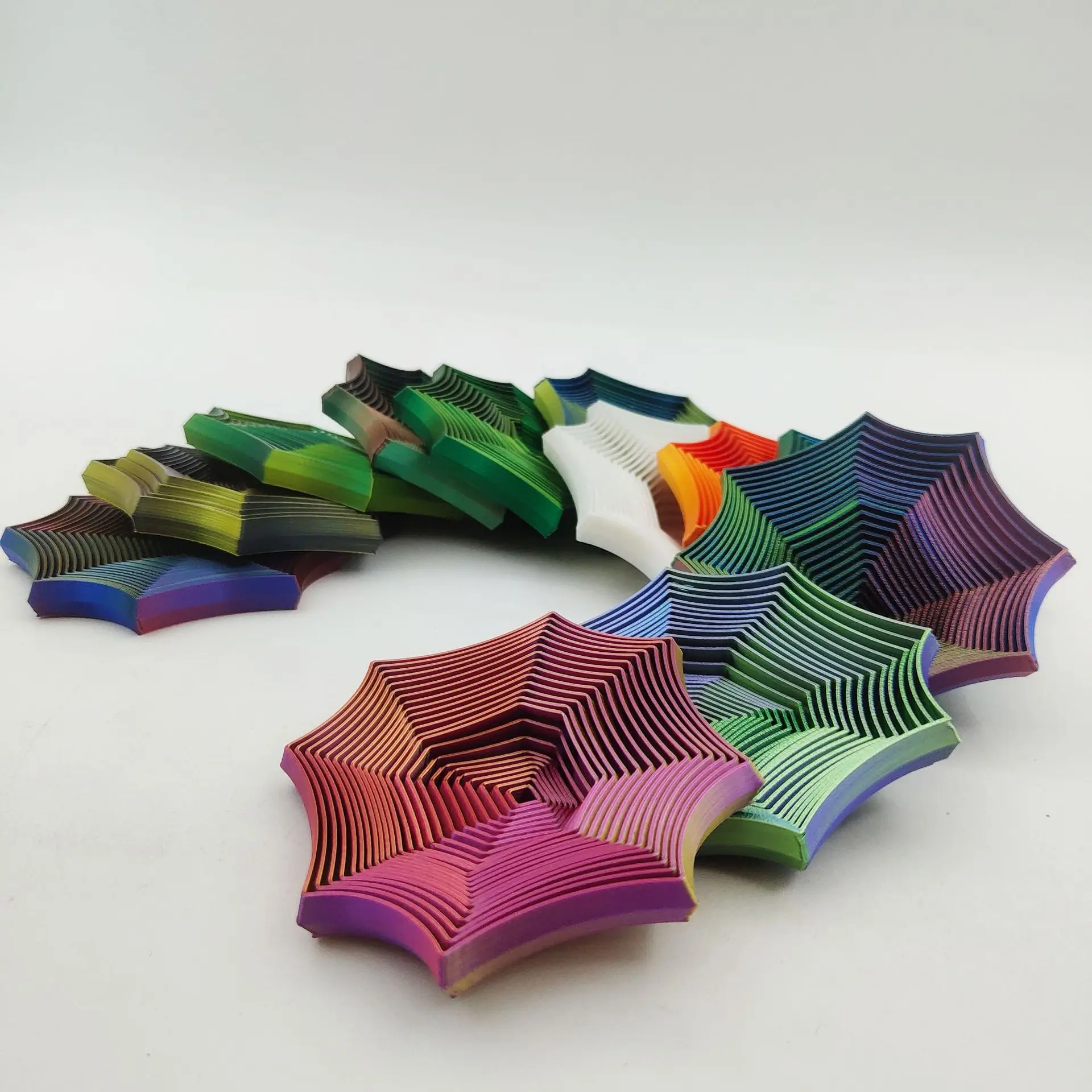 Juguete de ilusión Visual octogonal en espiral con estampado 3D, estrella plegable, juguetes sensoriales antiestrés, regalo de decoración portátil para adultos y niños - imagen 4