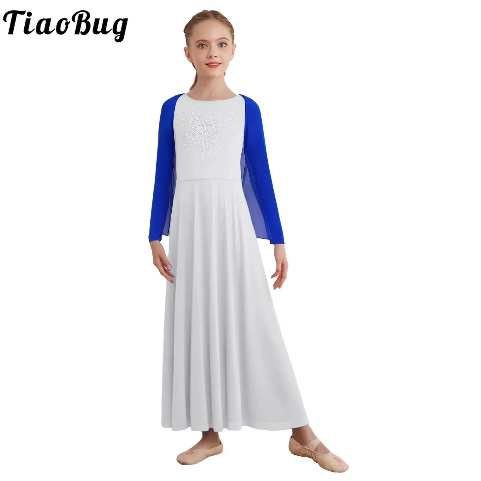 Vestido de coro infantil con pedrería y chal de ángel