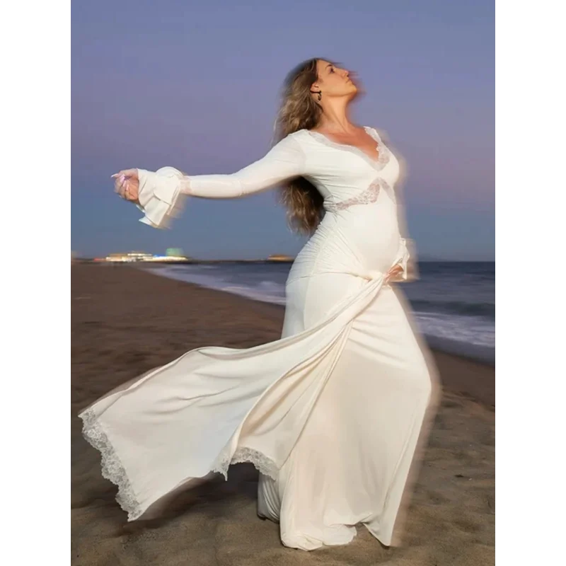 Vestido de maternidad con encaje blanco – Escote V y manga larga - imagen 4