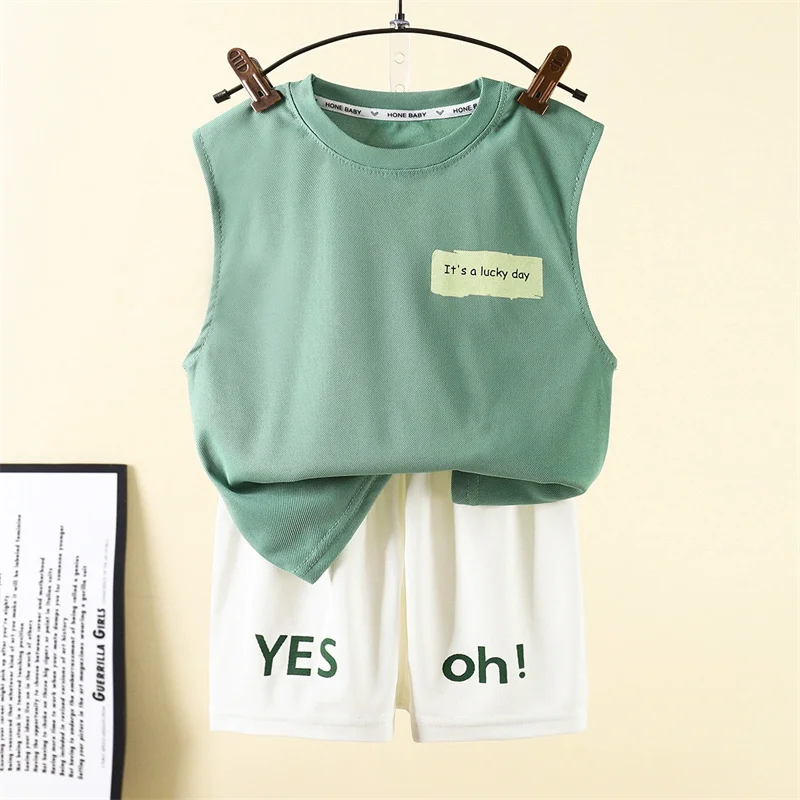 Conjunto deportivo de verano niño: chaleco sin mangas y short - imagen 4