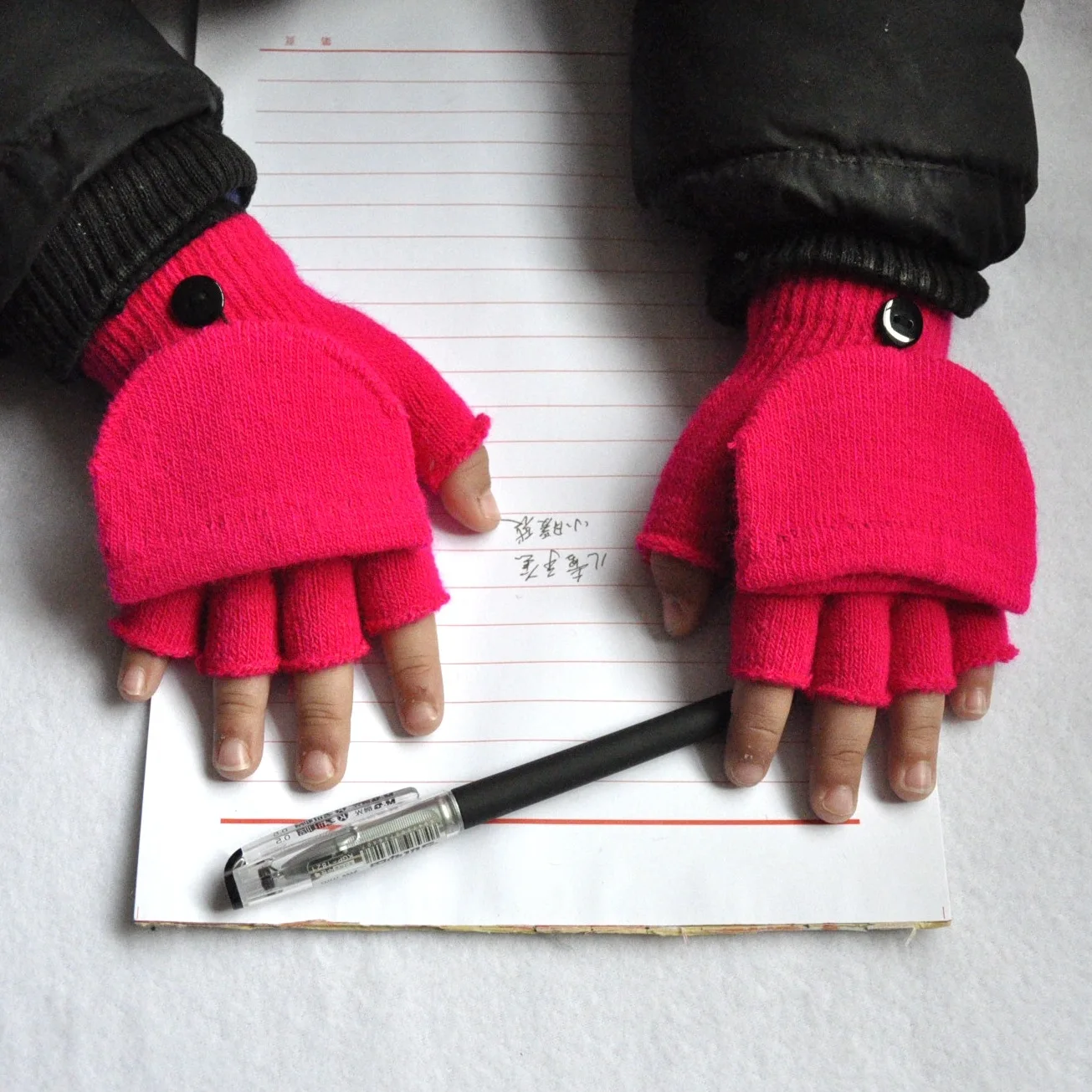 Rose red Knitted