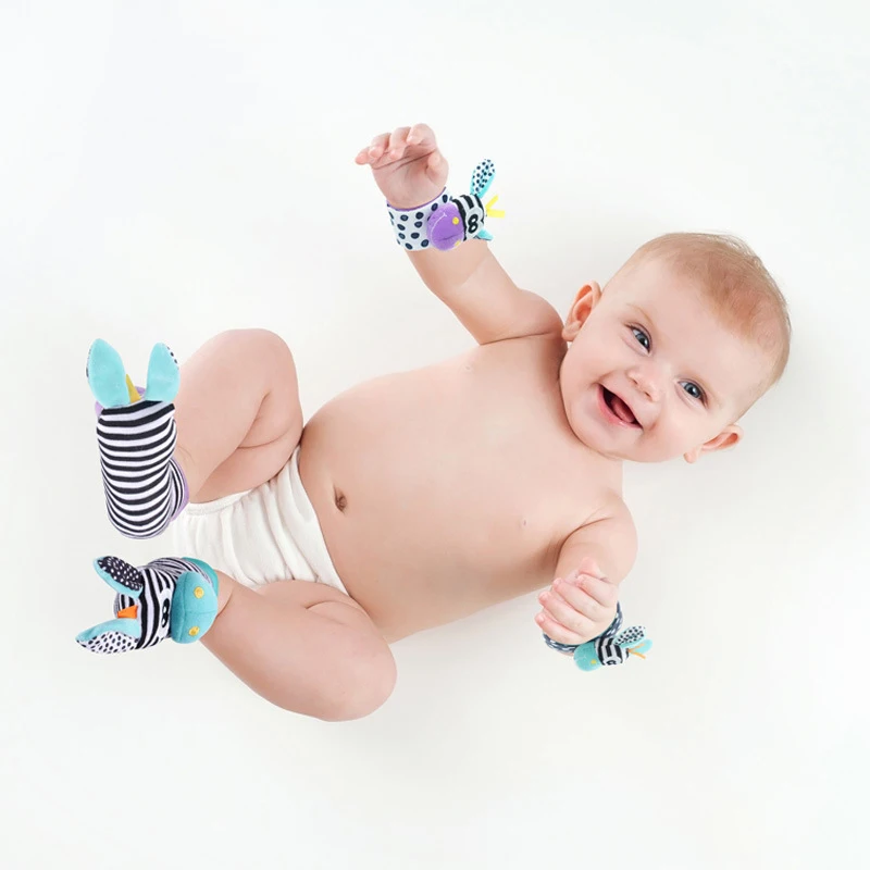 Sonajero de peluche con calcetines para pies de bebé QWZ - imagen 3