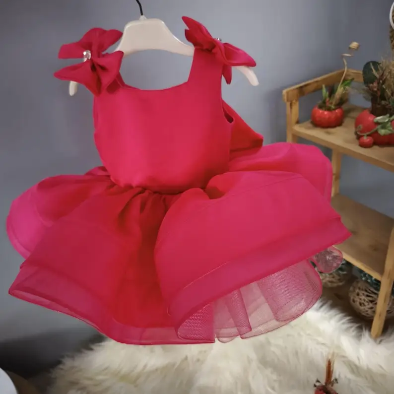 Vestido rojo hecho a mano para niñas: vestido para ocasiones especiales con detalle de lazo para fiesta de boda - imagen 3