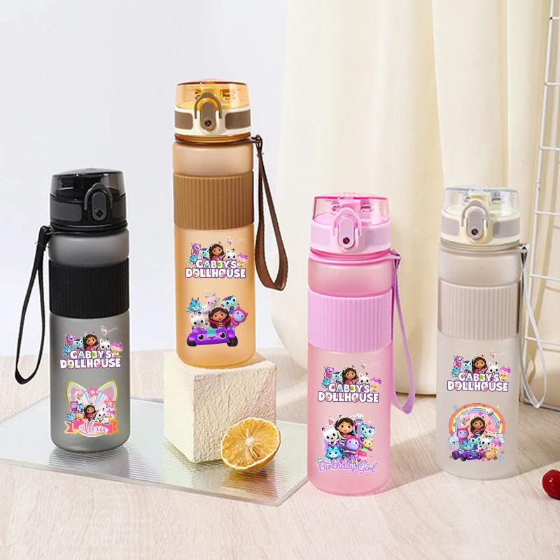 Vasos de Agua Atractivos de Gabby's Dollhouse para Hombres y Mujeres, Botella de Agua de Moda con Dibujos Animados de Anime, Taza Deportiva Portátil de Moda para Estudiantes