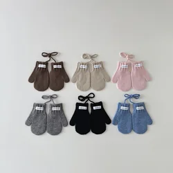 Guantes coreanos para niños Otoño Invierno nuevo Color sólido Simple bolso cálido dedo cuello guantes de bebé mitones para niños Accesorios