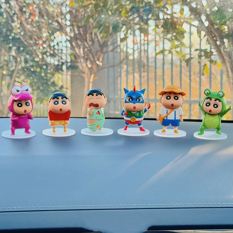 Crayon Shin-Chan Kamen Rider figura coleccionable coche escritorio - imagen 2