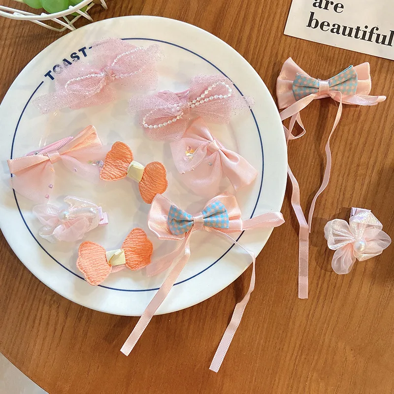 Pinza pelo lateral lazo floral caramelo para niña - imagen 4