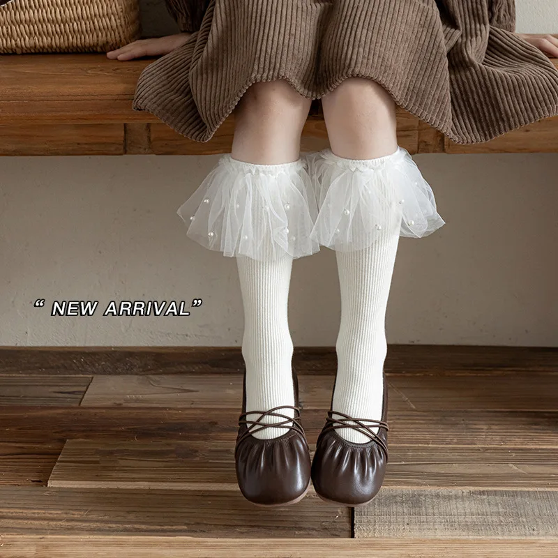 Calcetines princesa con perlas y volantes para niña hasta la rodilla - imagen 3
