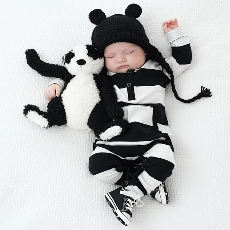 Mameluco bebé de algodón con rayas – Cómodo para otoño e invierno - imagen 2