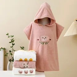 Toalla con capucha para bebé – Albornoz suave color coral