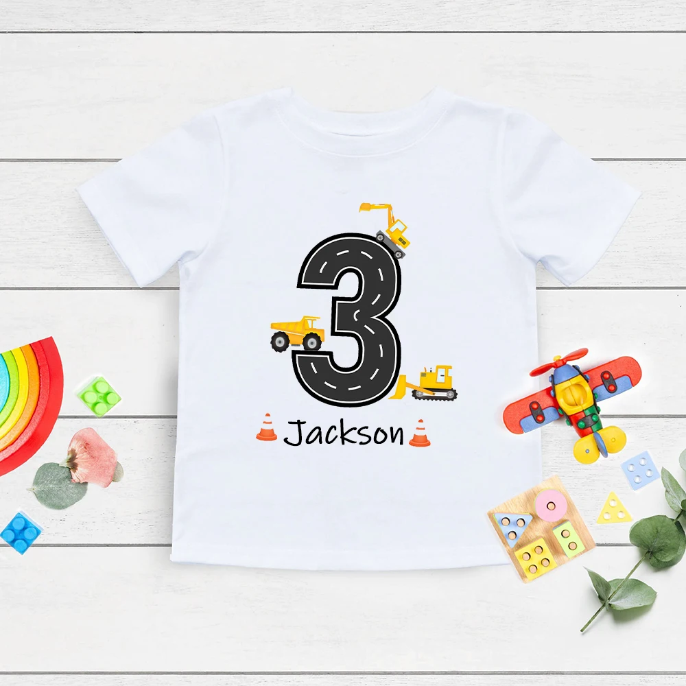 Camiseta personalizada de construcción para cumpleaños niño - imagen 4