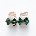green bow