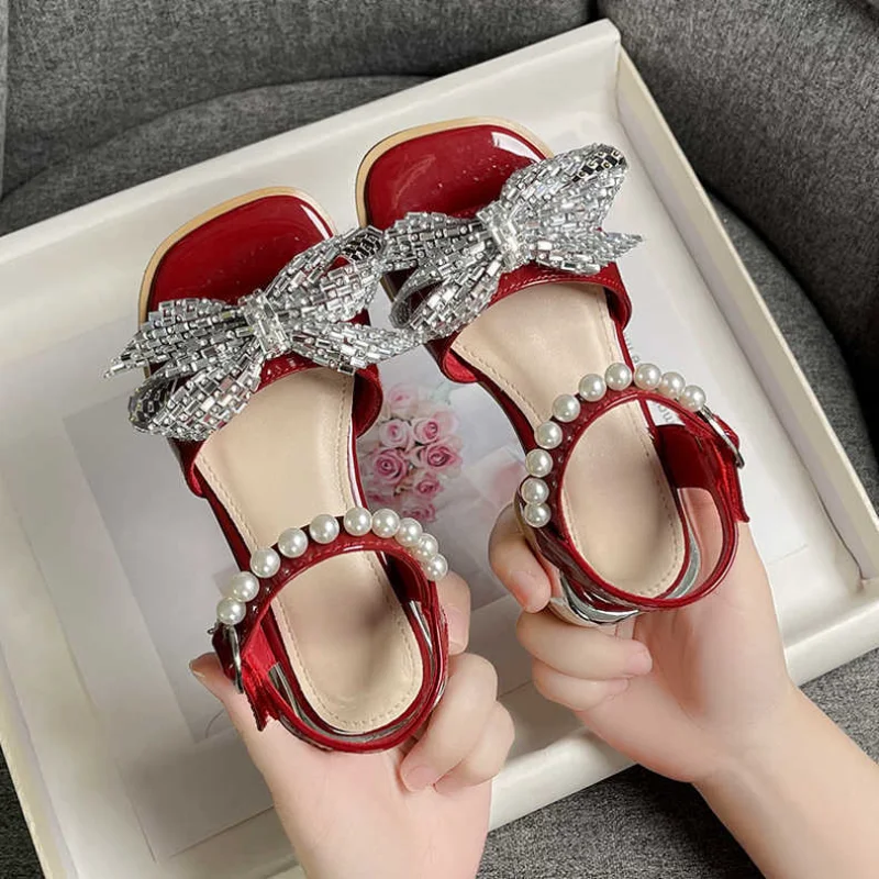 Nuevas sandalias, zapatos suaves y cómodos a la moda para niña, zapatos antideslizantes simples con diamantes de agua para niño, zapatos de playa exquisitos y elegantes, zapatos de princesa - imagen 5