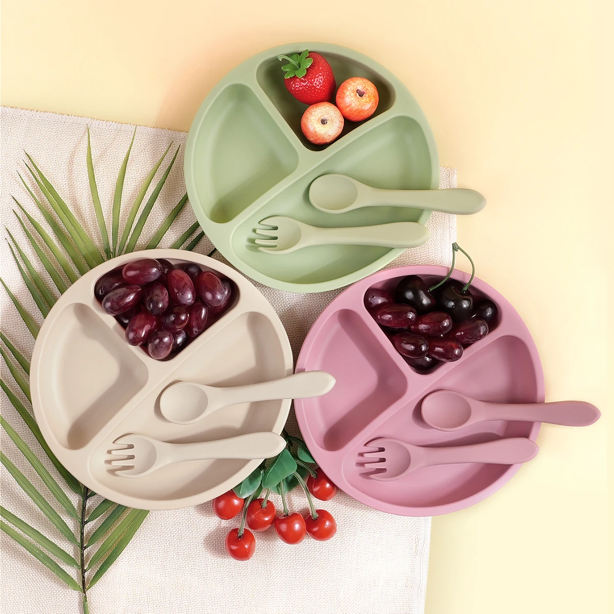 Juego de vajilla de silicona para bebé, plato de alimentación de alimentos complementarios, fuerte succión, cuchara corta de dibujos animados, tenedor, fácil de agarrar, 3 uds.