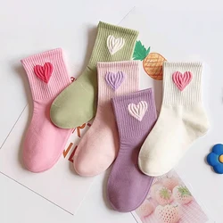 Calcetines corazón a media pantorrilla para niña – Estilo coreano