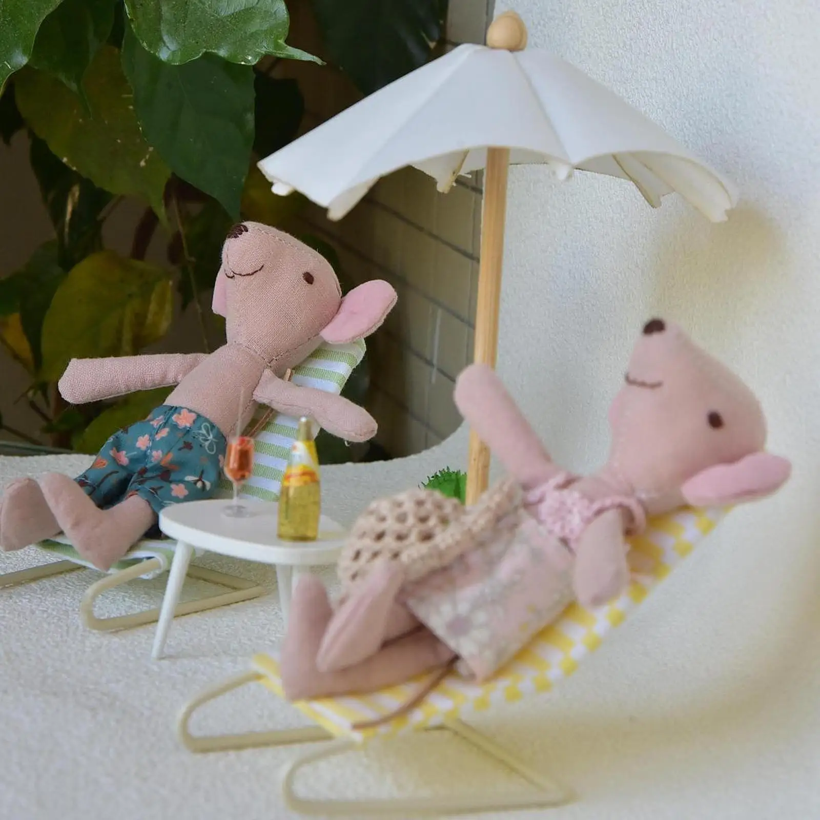 3 Pieces 1:12 Dollhouse Beach Chair and Umbrella for Miniature Garden Indoor