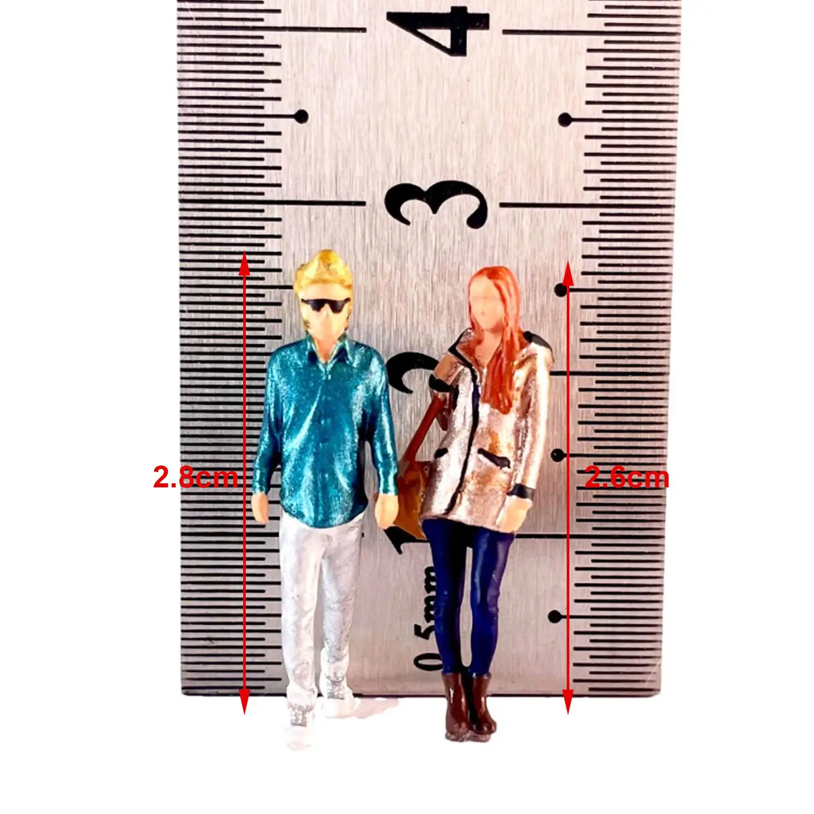 2x 1/64 Scale Female and Male Model Tiny People Model Diorama Scenery People Figurines Man in Sunglasses for Micro Landscape