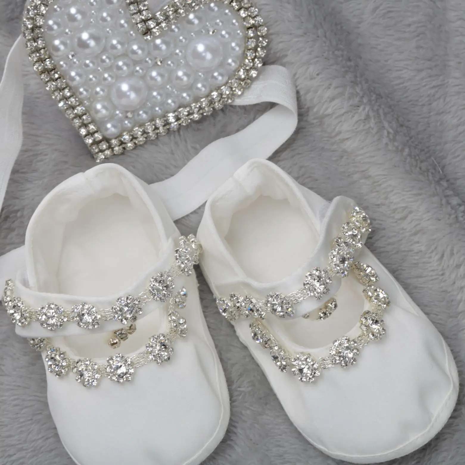 Zapatos con diamantes de imitación para bebé recién nacido, calzado blanco puro para bautizo, ablución, ocasión de adorno de cristal, gancho y lazo - imagen 4