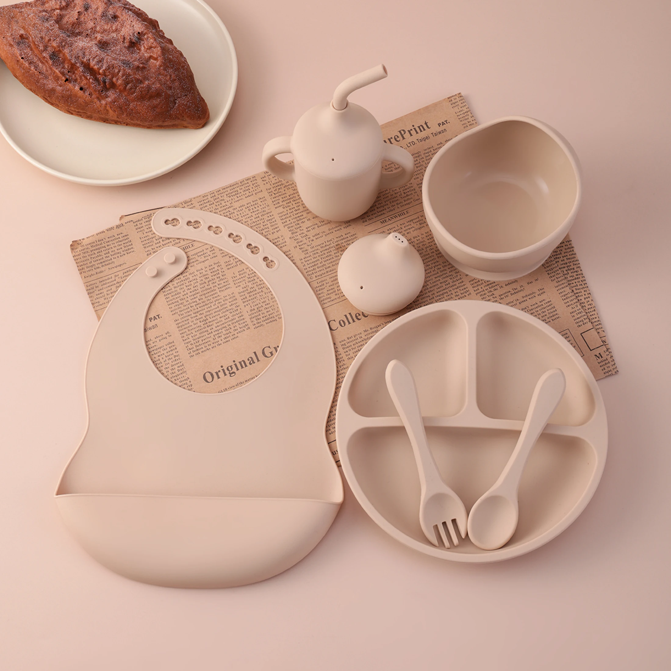 Juego de alimentación de silicona para niños, 6 uds., platos divididos, taza para sorber, cubiertos para comer, cuenco de succión fuerte, juego de vajilla sin BPA - imagen 3