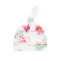 Chrysanthemum on whi