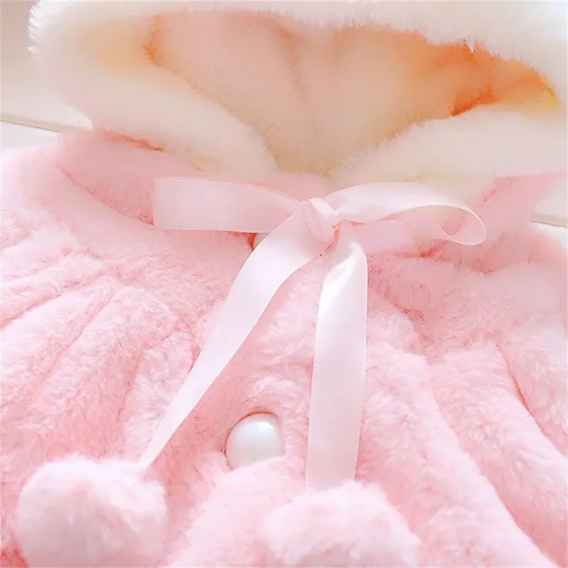 Jersey de lana con orejas de conejo para niña – Cálido y minimalista - imagen 4