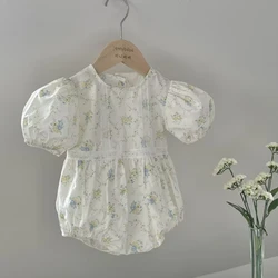 Pelele de bebé de encaje floral con volantes para verano