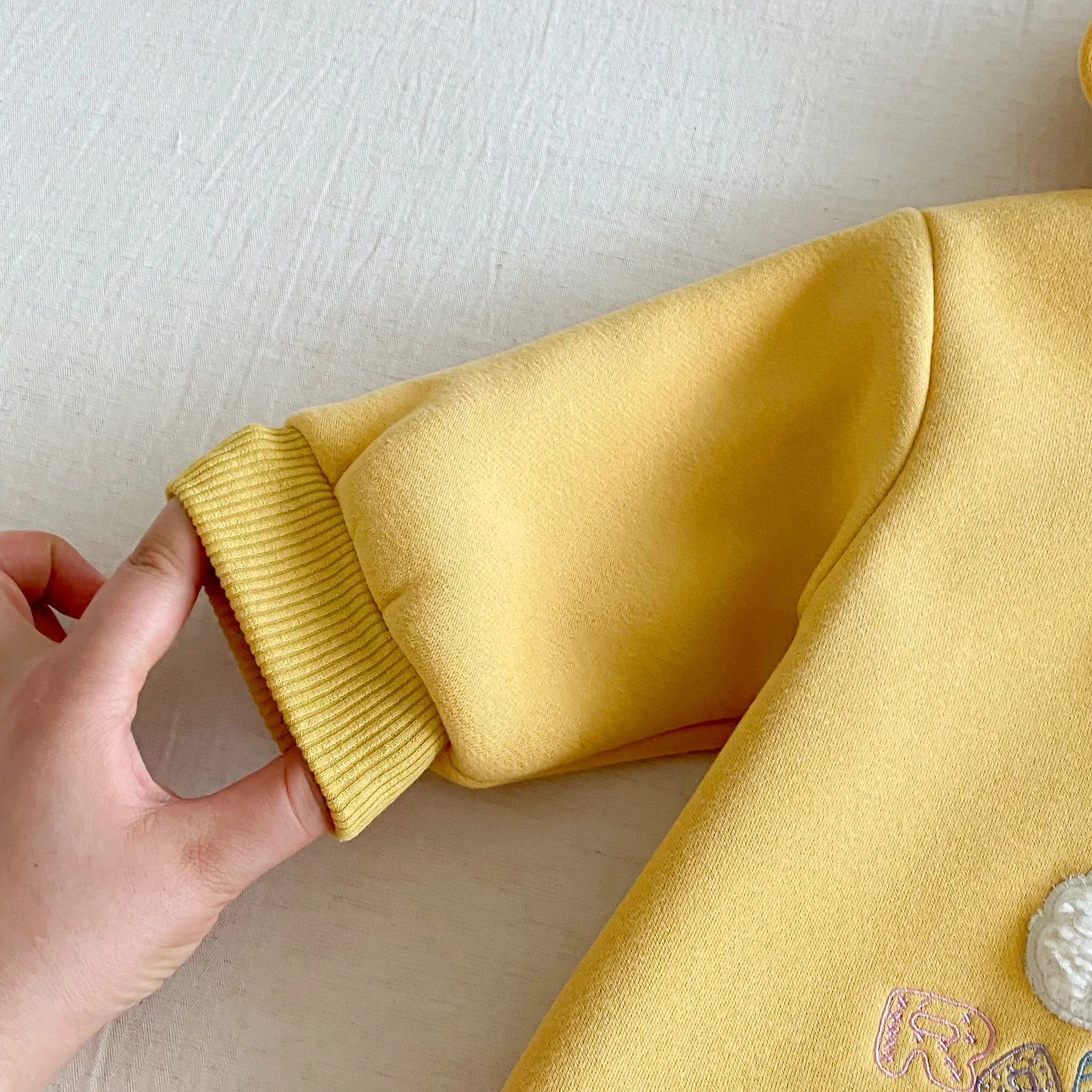 Pelele de invierno para bebé de 0 a 2 años, mono con línea polar, forro de piel, bordado de conejito dulce, bonito recién nacido de una pieza - imagen 5