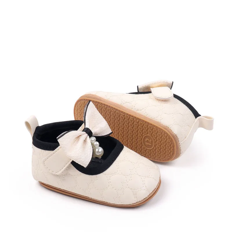 Zapatos antideslizantes de cuna con corazón para primeros pasos niña - imagen 5