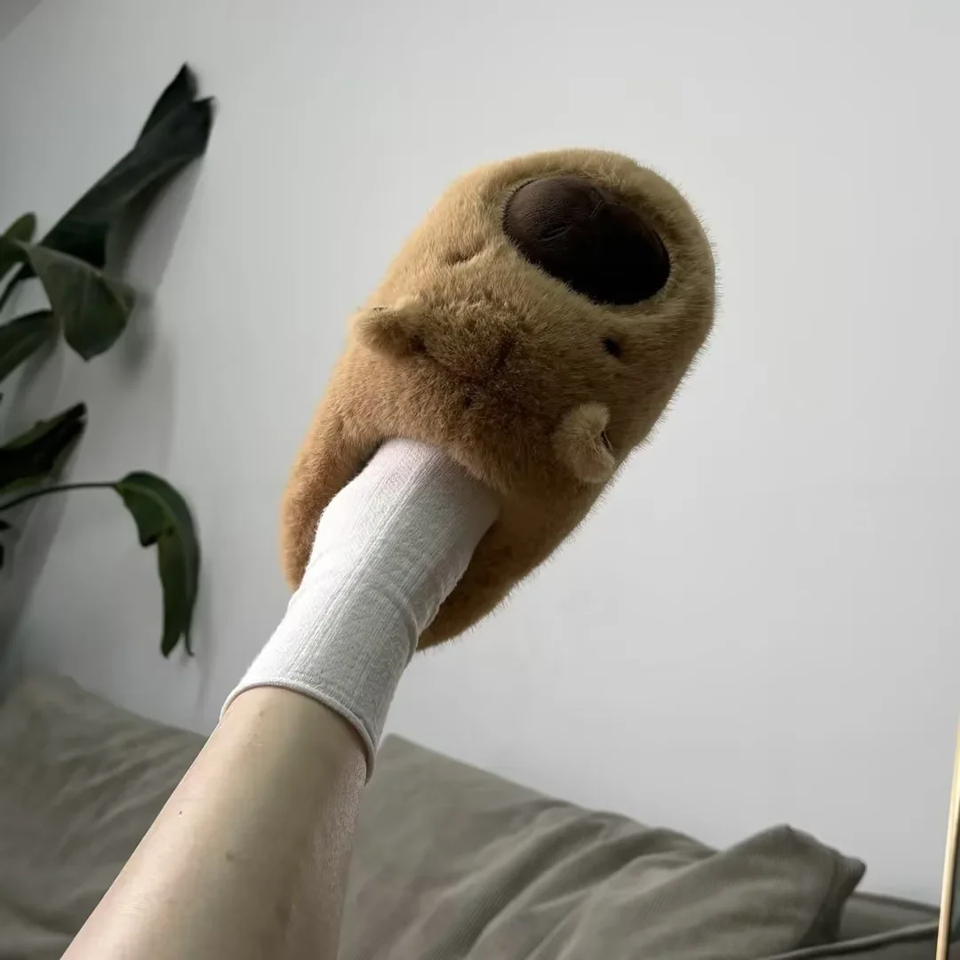 Zapatillas de capibara de felpa, zapatillas con punta cerrada, bonitos zapatos de casa sin cordones, zapatos cómodos peludos para caminar, antideslizantes para dormitorio interior - imagen 2