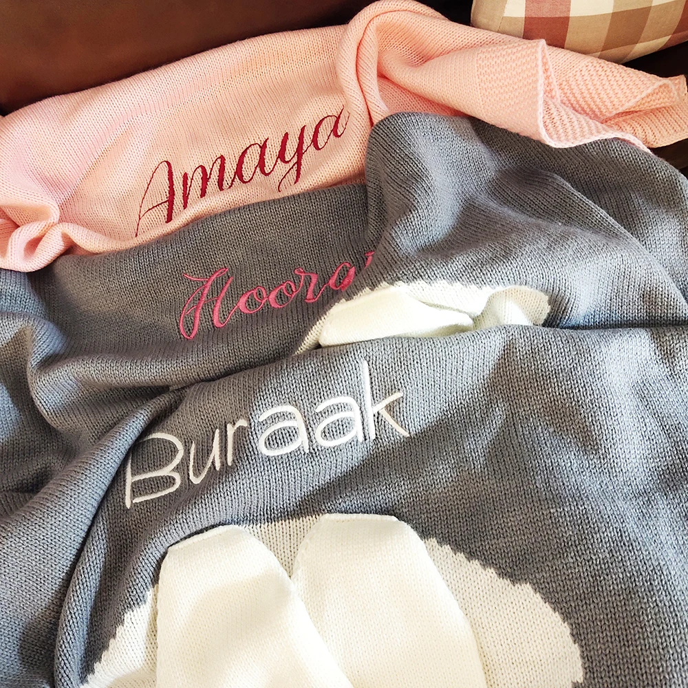 Manta de bebé personalizada con nombre, edredón de punto para recién nacido, manta para niño pequeño, ropa de cama a cuadros de dibujos animados de conejo, regalo de cumpleaños - imagen 4
