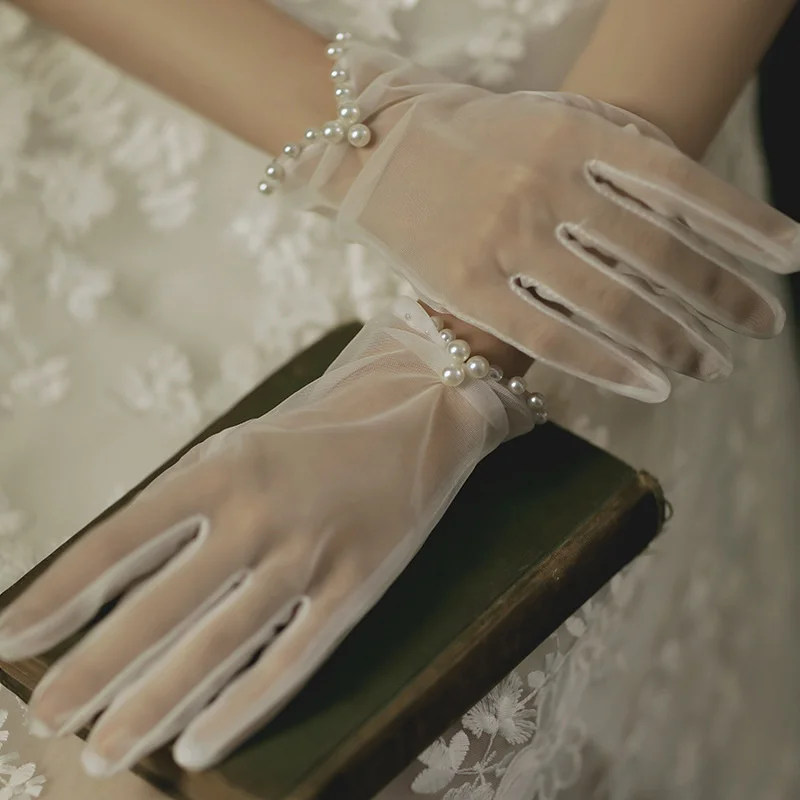 Guante de boda infantil Lolita en tul negro y blanco - imagen 4
