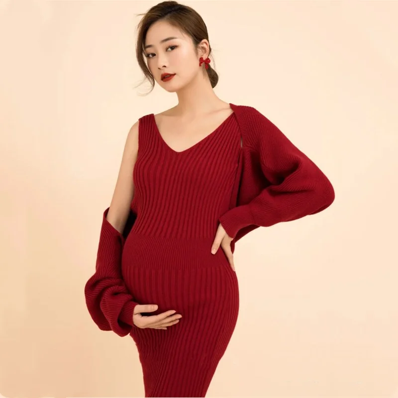 Vestido rojo de embarazo de punto – Cuello en V