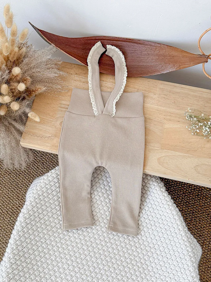 Pantalones talle alto con tirantes de encaje para bebé niña - imagen 5