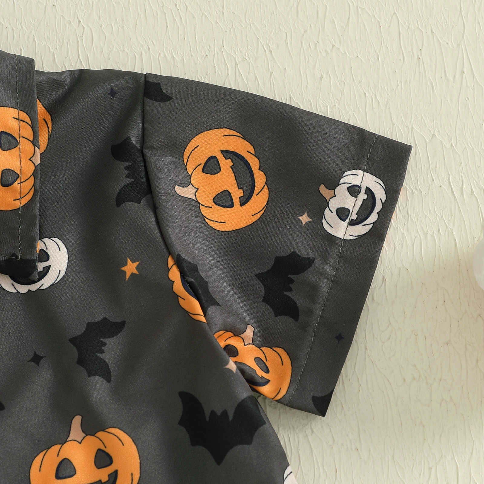 VISgogo Conjuntos de Halloween para niños con estampado de murciélago y calabaza, pajarita, camisas de manga corta, Tops y pantalones cortos de cintura elástica, conjunto de ropa de 2 piezas - imagen 5