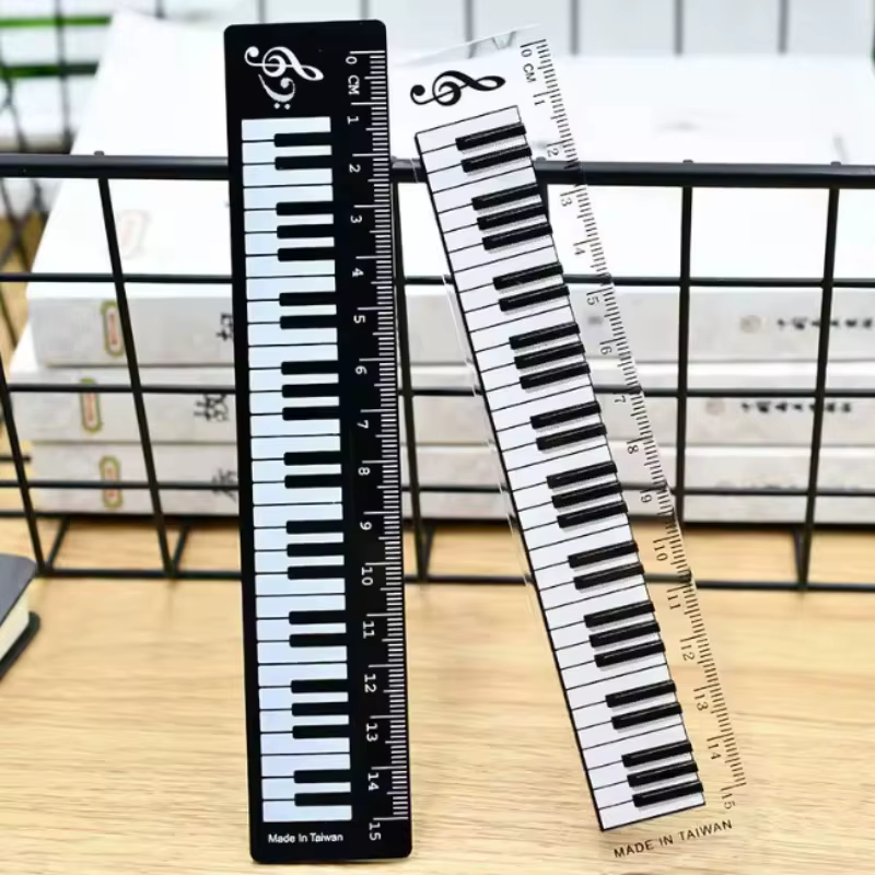 Regla marcapáginas de piano musical para cuaderno