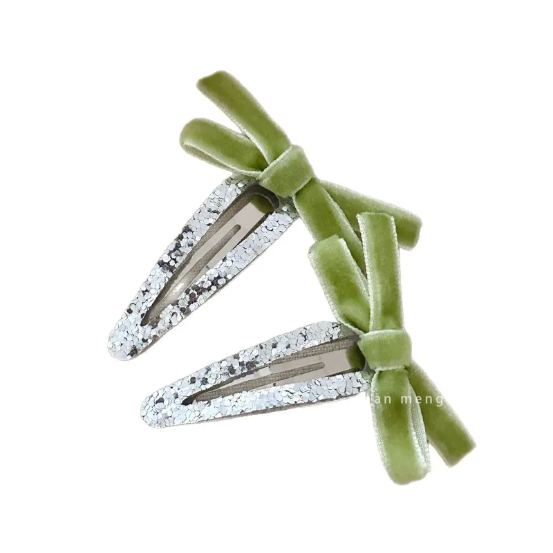 Clips de pelo de terciopelo para niña