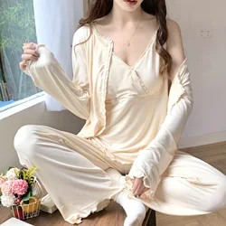 Pijama premamá de lactancia en modal cómodo y transpirable