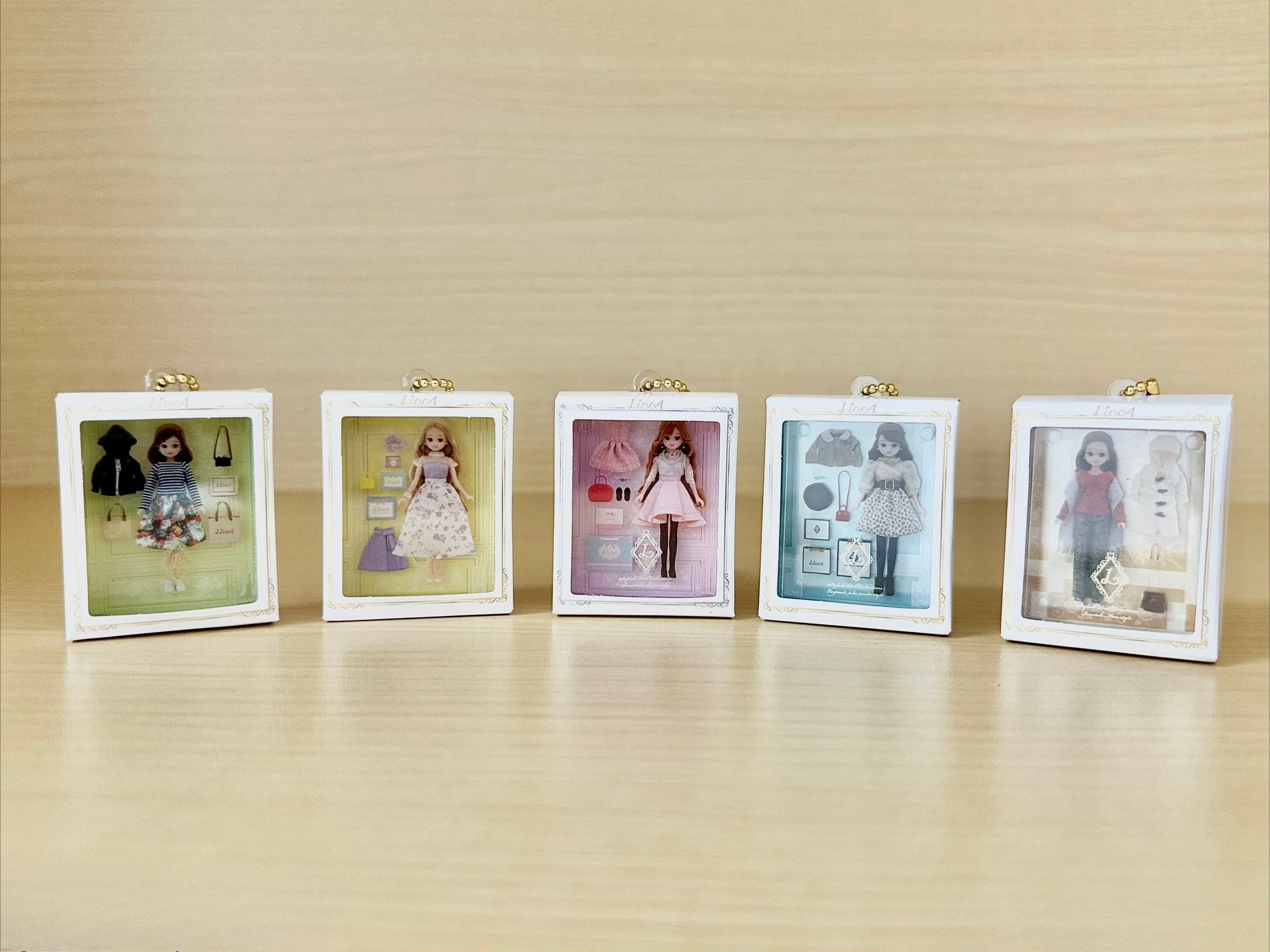 TakaraTomyArts juguetes cápsula lindo vestir muñecas elegantes para niñas colección de paquetes en miniatura Part.2 BC figuras de casa de muñecas colgantes - imagen 2