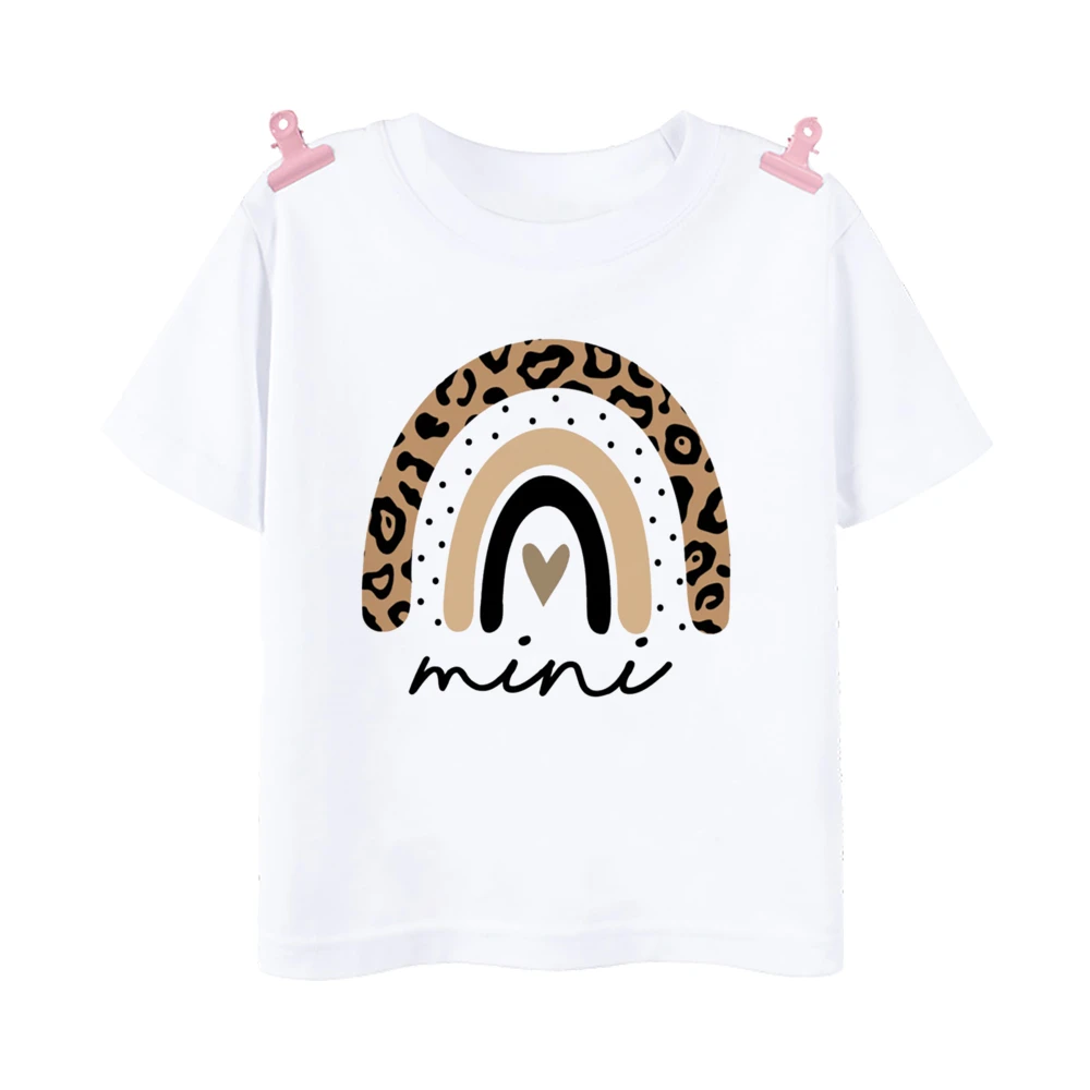 Mama Mimi-ropa a juego con estampado de corazón y leopardo para madre e hija, traje de manga corta, camisa, camisetas a la moda para mamá y niña - imagen 4