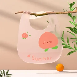 Babero impermeable de silicona con diseño infantil