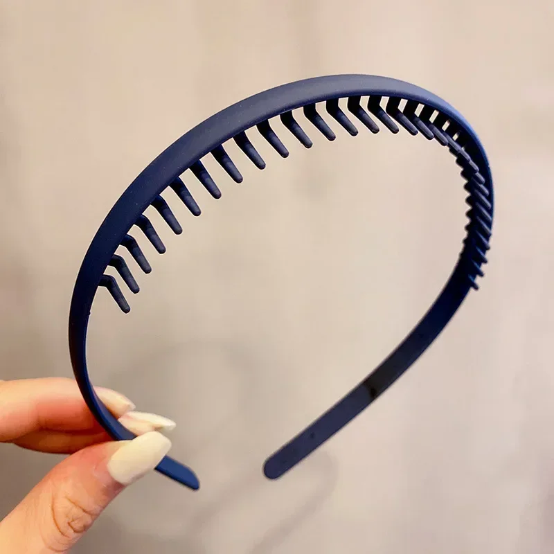 navy hair comb