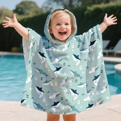 Albornoz infantil de microfibra con capucha – Bata de baño y playa