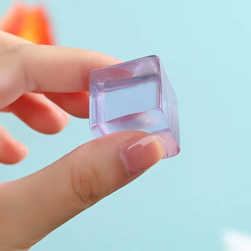 Juguete antiestrés fidget tipo Mochi con forma de cubo blando - imagen 3