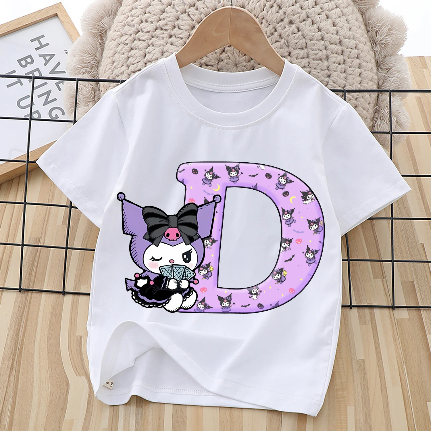 Camiseta Kuromi para niños, camiseta con letras de A-Z, ropa de verano con cuello redondo, ropa informal de manga corta blanca a la moda para niños, regalo - imagen 4